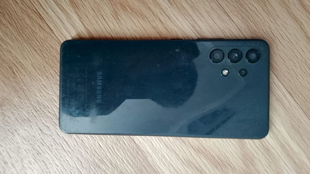 Самсунг а32 4озу 64гб