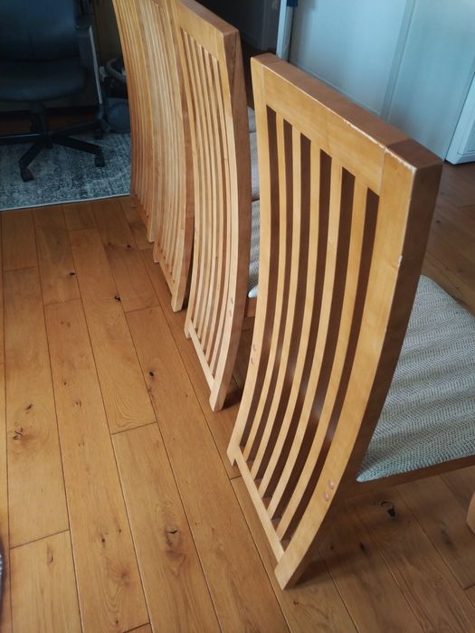 Трапезни столове