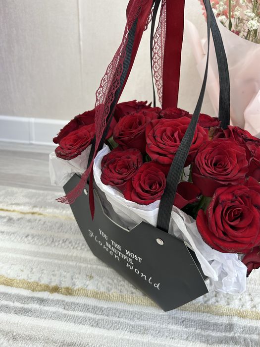 Продам букеты цветов срочно