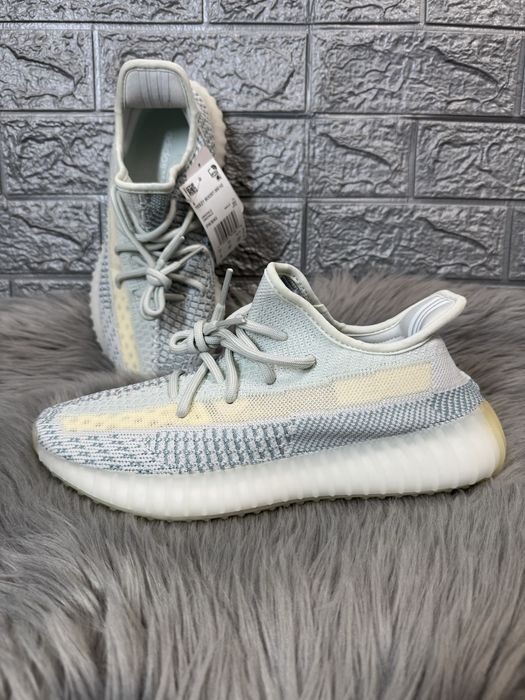 Yeezy 350 V2 Cloud White Pk Premium