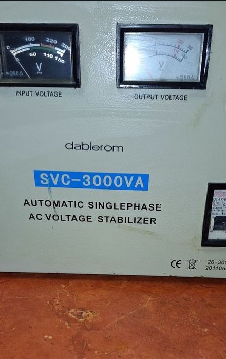 Stabilizator automat SVC-3000VA