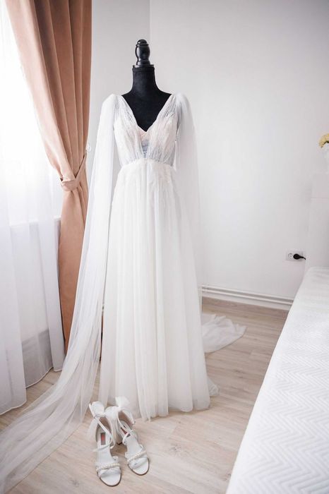 Rochie de mireasa din colectia 2022 a designerului Oana Lupas