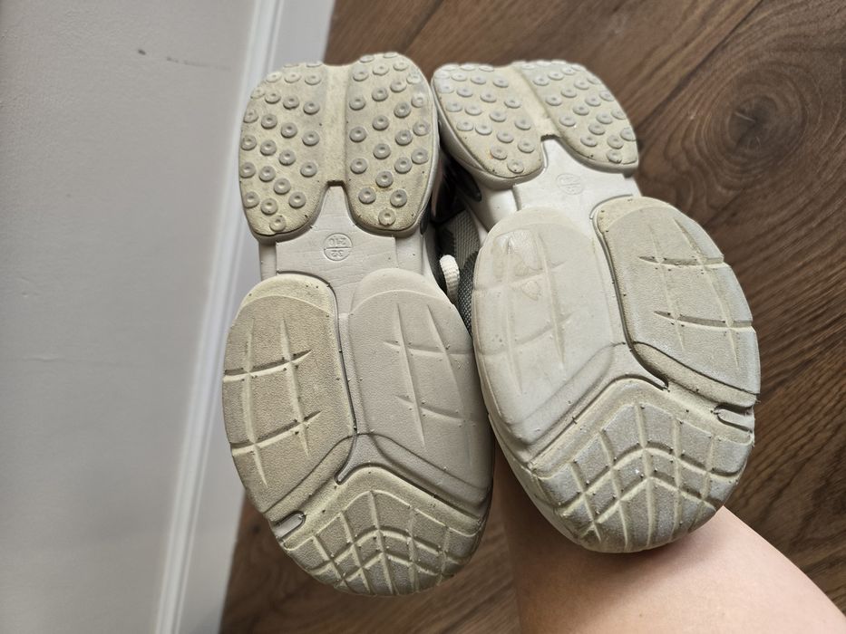 Кроссовки детские