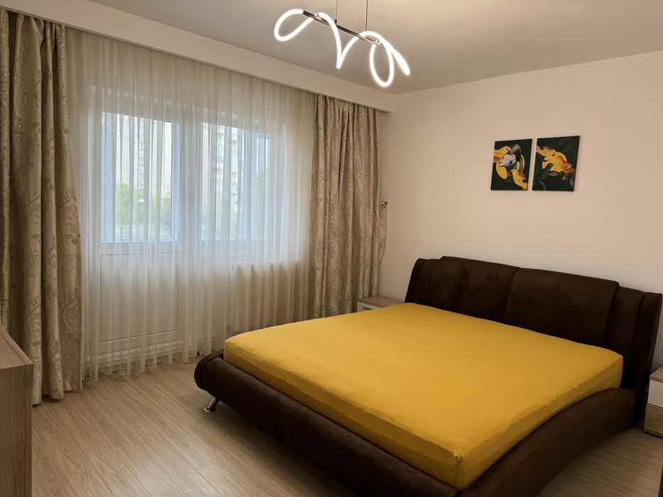 Proprietar Inchiriez apartament 3 camere Mall Vitan / Unirii sector 3