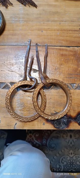 Старинные дверные кольца.