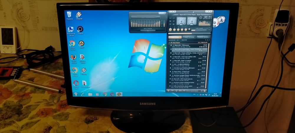 Монитор Samsung (22 дюйма)