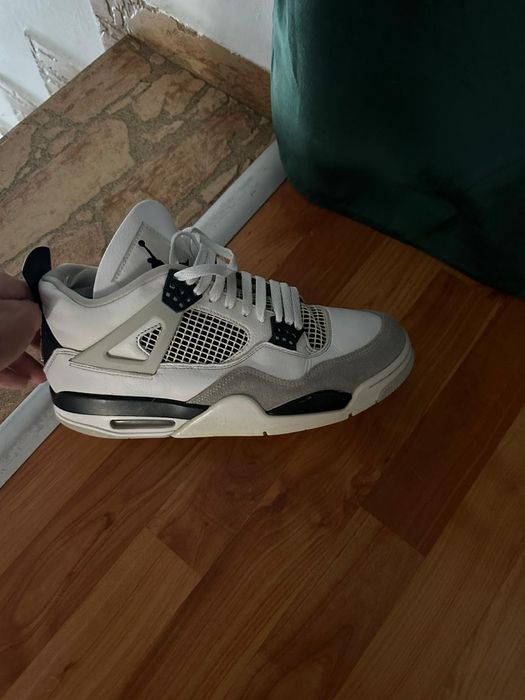 Jordan 4 Military Black