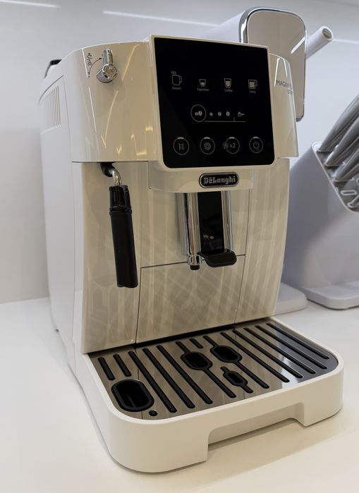 Кафеавтомат  De'Longhi Magnifica Start ECAM 220.20.