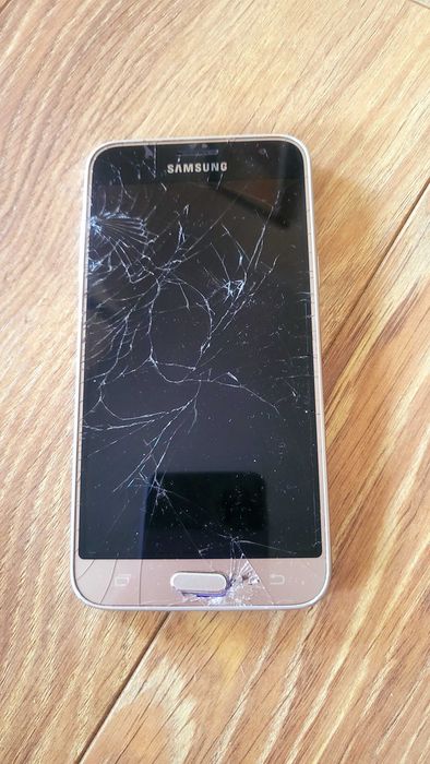 Телефони за части :Iphone, Samsung и Nokia