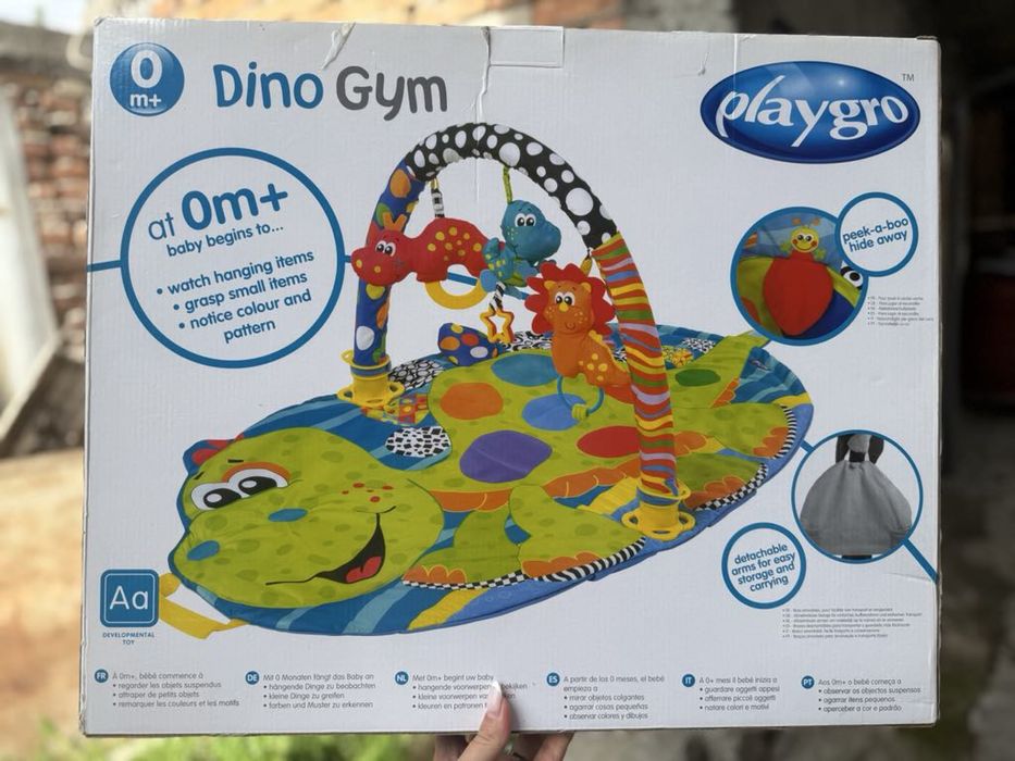 Люлка за бебе с мелодия и подарък към нея гимнастика за бебе