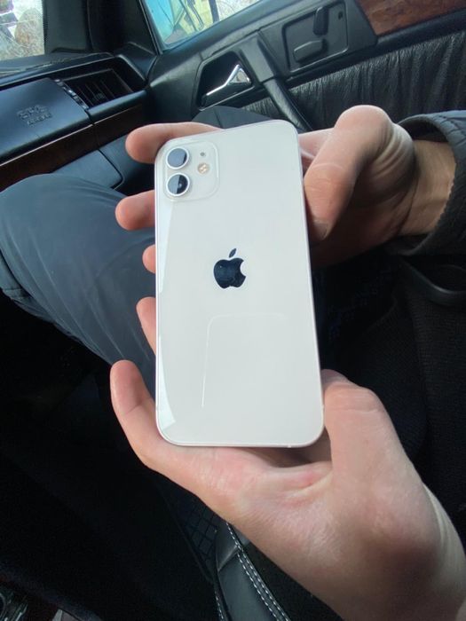 Продам Айфон 12 128гб