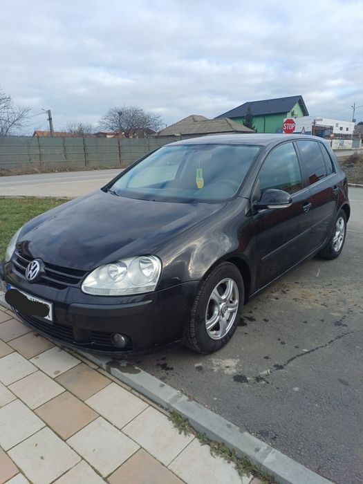 Vînd Vw golf 5 1.6 acte valabile + fiscal pe loc