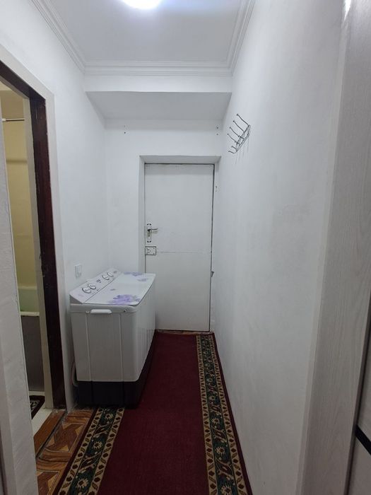 1 хоналиг бывший общежите без Маклер