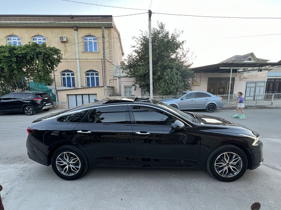 Кия К5 в отличном состояние