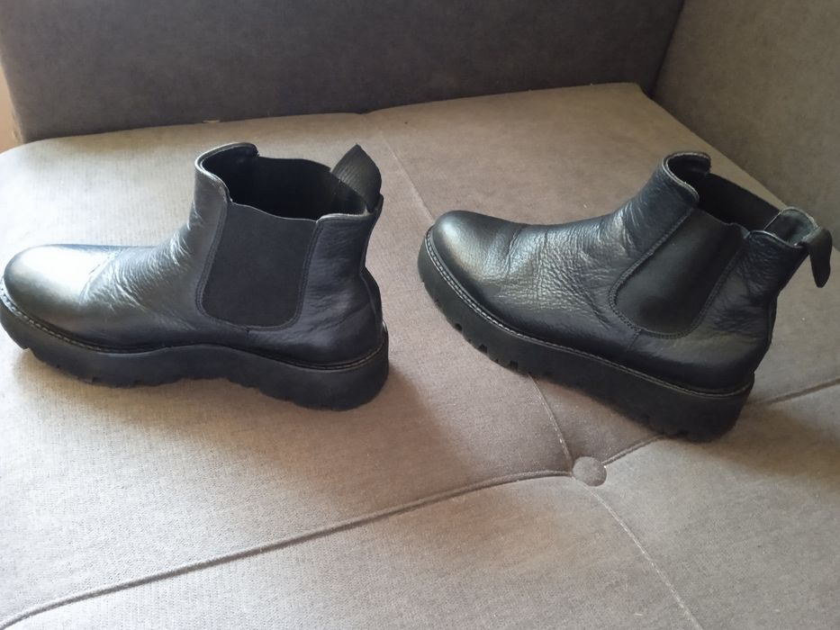 Продам ботинки осень -весна