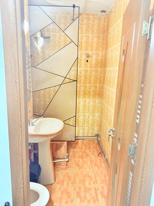 Inchiriez garsonieră