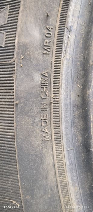 Шины  продам стояли на элантре