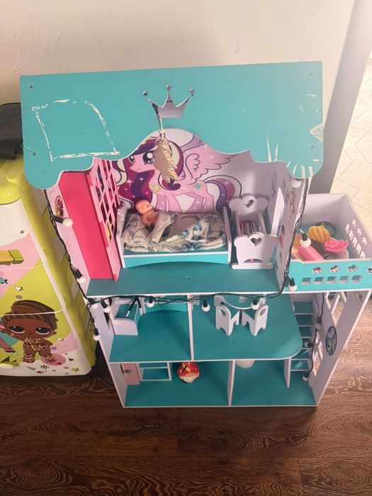 Домик для кукол