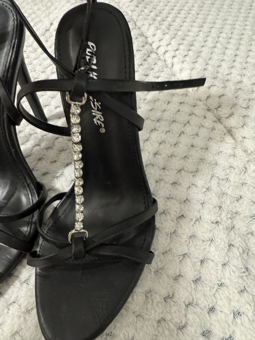 Sandale elegante cu pietre