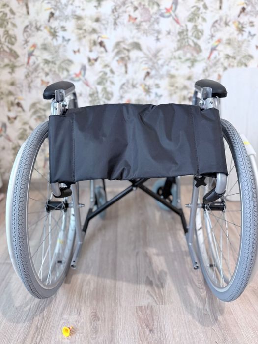 Прогулочная коляска,Тростик палочки