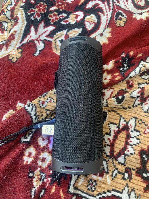 Продам блютуз калонку