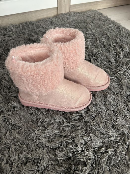 Ugg tex marimea 29