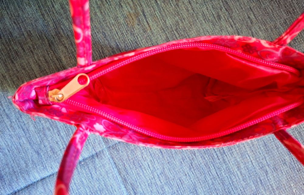 Сладки чантички за малки дами