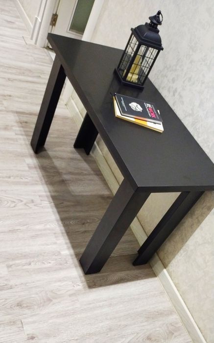 Стол интерьерный отличном состоянии 3 шт