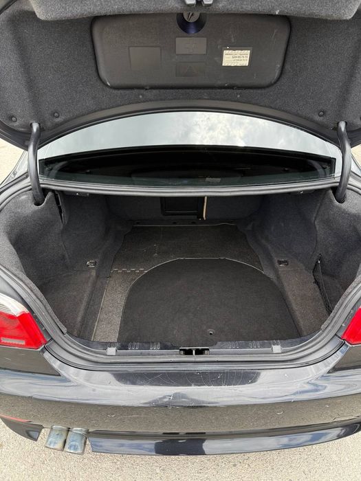 Продавам хубова Колата BMW e60 525