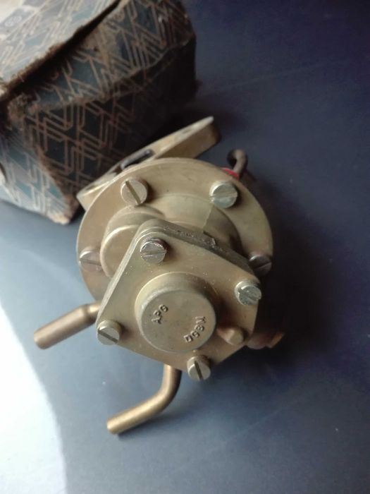 Бензинова помпа Pumpe volswagen  - 021 127