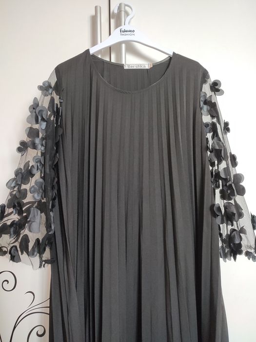 Продам  срочно платье