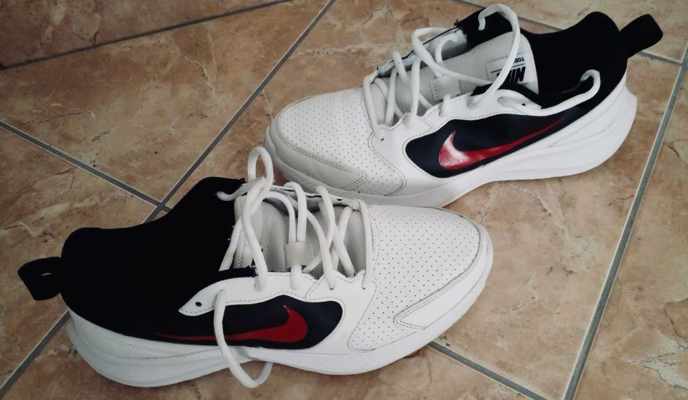 Nike Todos (BQ3198-101) Tri-Colori