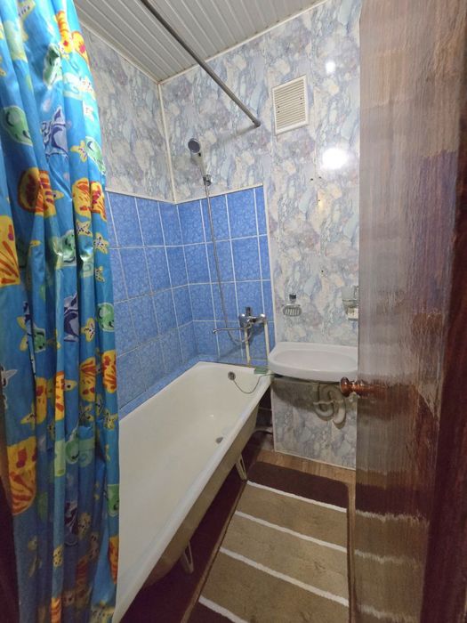 Аренда 2/2/4 Рисовый базар улица Мухтара Ашрафий срочно 2 хонали