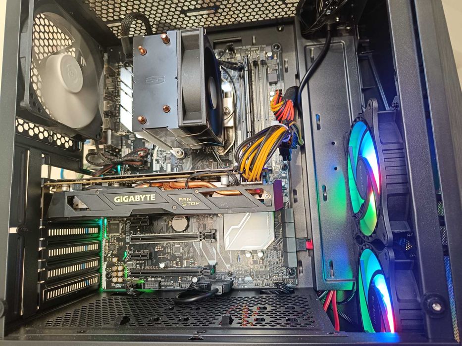 PC Unitate GAMING Ryzen 7 2700X 4.30Ghz/RX580 8GB/16GB DDR4/SSD GTA V