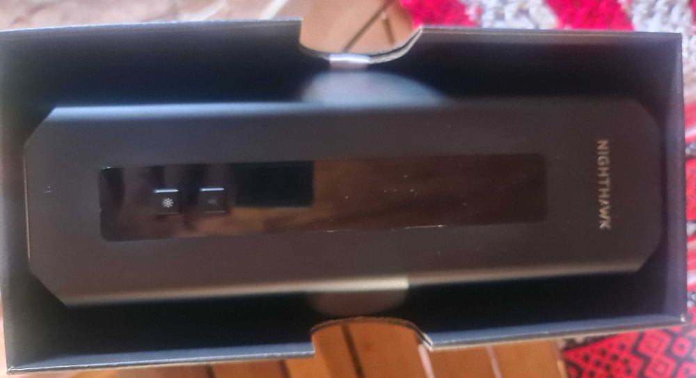 Ruter wireless Netgear Nighthawk rs700 wifi 7 triband router