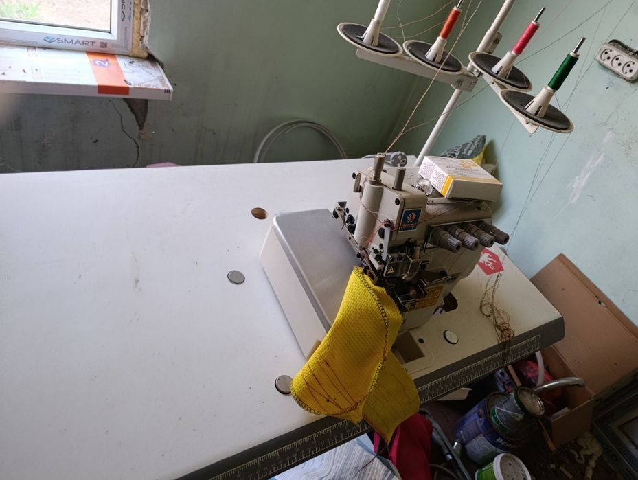 Продам новый оверлок