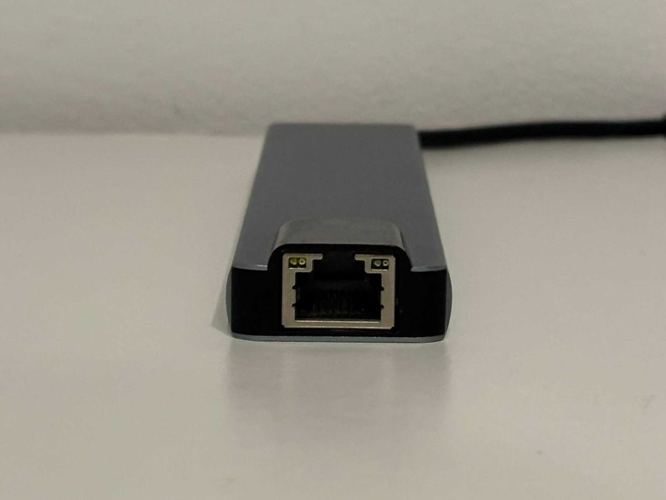 Adaptor multi-port (8 porturi)