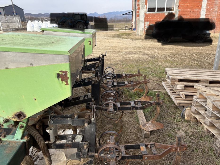 Клутиватор окопни култури