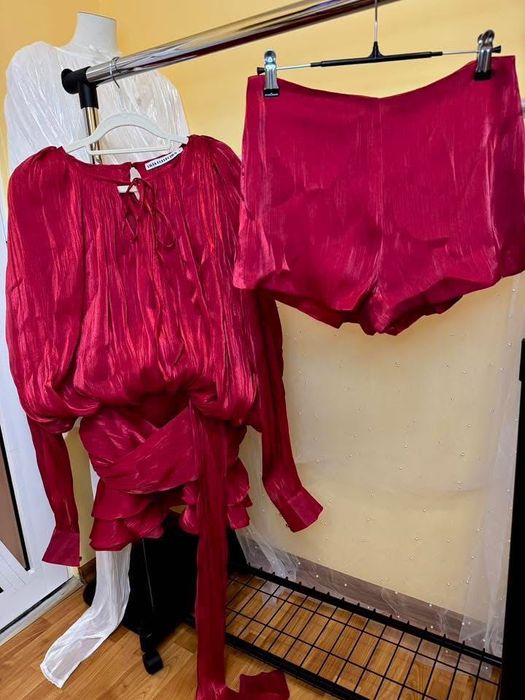 Рокля по модел на miss rosier