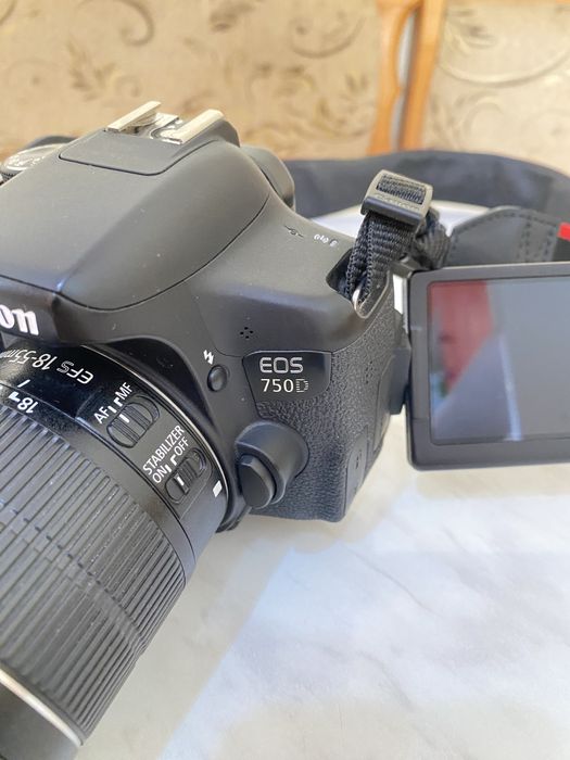 Canon 750 D komplekt 2 ta batareya i zaryadchik