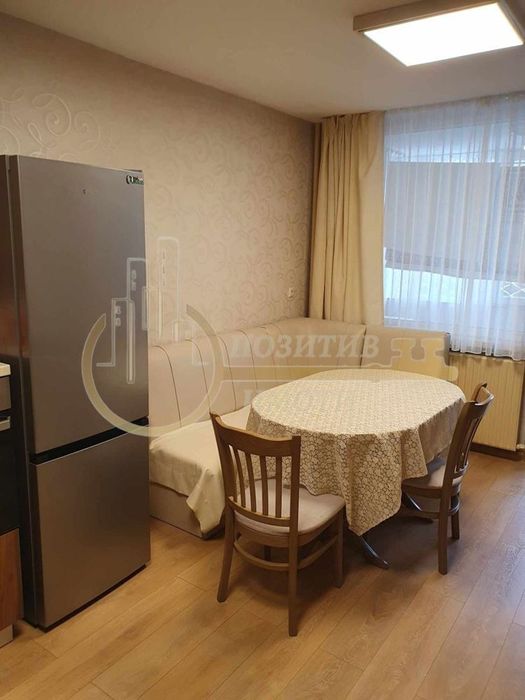 Дава се под наем Тристаен апартамент в София, Зона Б-5 - 88 кв.м за 765 € - Снимка #2