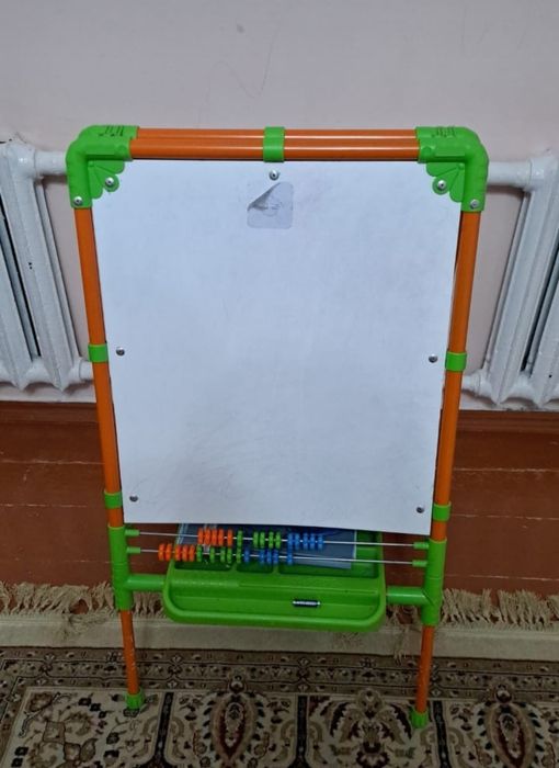 Детская развивательная доска