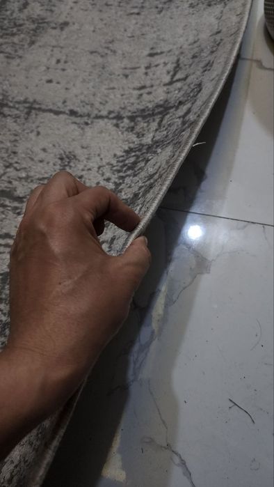 Uy uchun gilam - 4 x 1 metr uzunligi