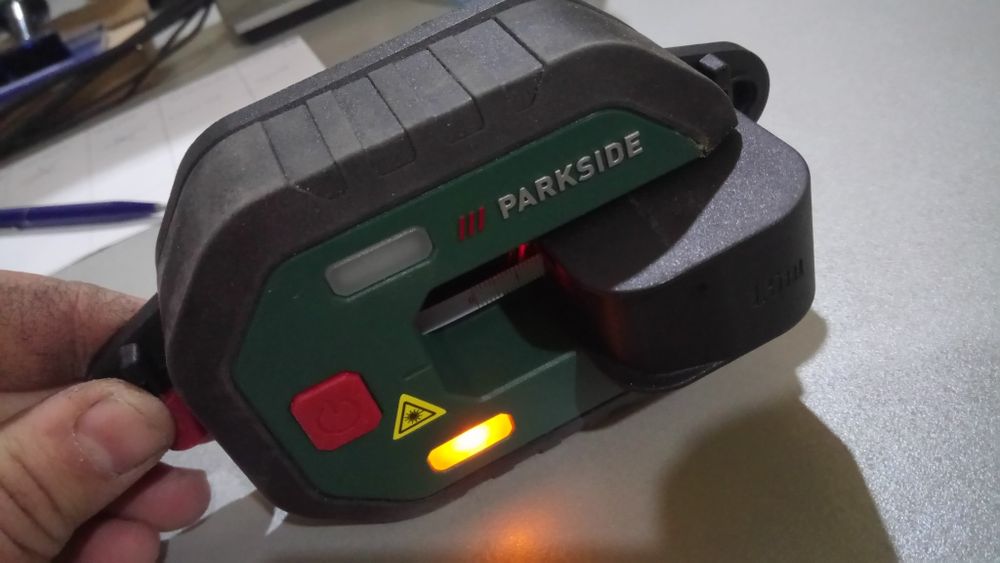 Лазерна ролетка parkside