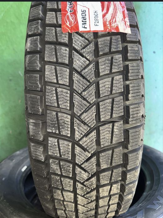 Зимние шины 225/60 R17 Firemax новые