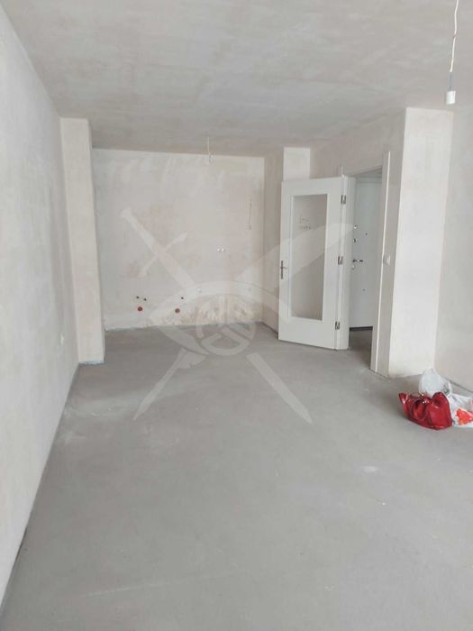 Продава се Двустаен апартамент в Пловдив, Христо Смирненски - 75 кв.м за 1774 €/кв.м - Снимка #2