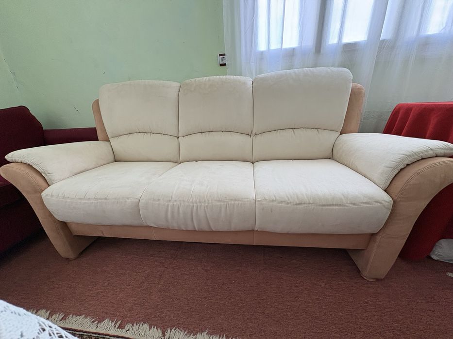 Canapea din piele