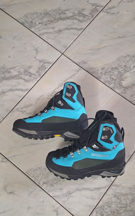 Дамски турстически обувки Dachstein