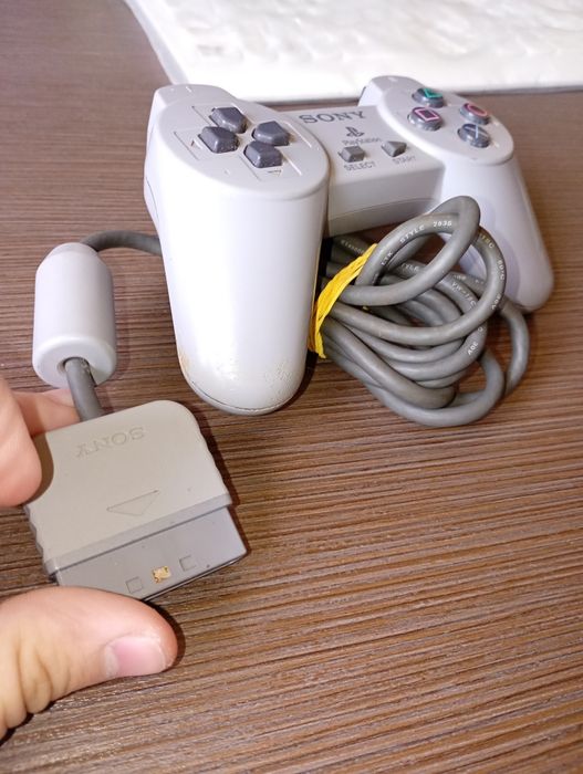 Dualshock 1,primul model