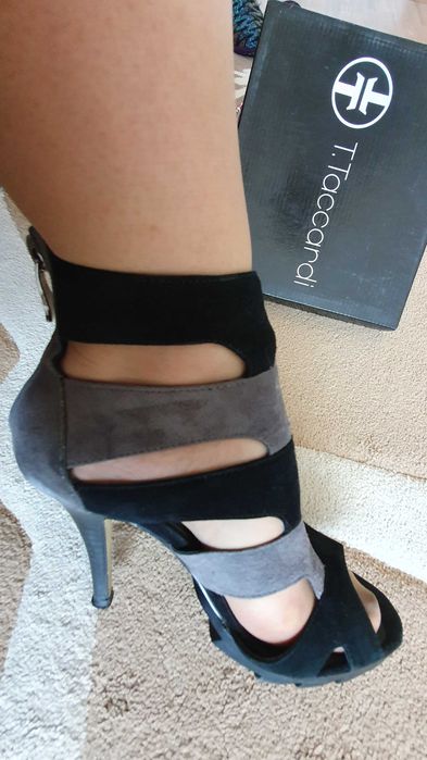 Оригинальные туфли. Каблук 10 см. 36 размер
